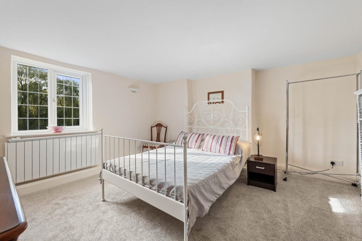 White Bedroom - Double Room