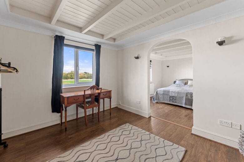 Double Bedroom - Deluxe En-Suite